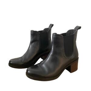 Clarks Hollis Sun Chelsea Boot Block Heel Black Leather W 7 Casual Minimalist